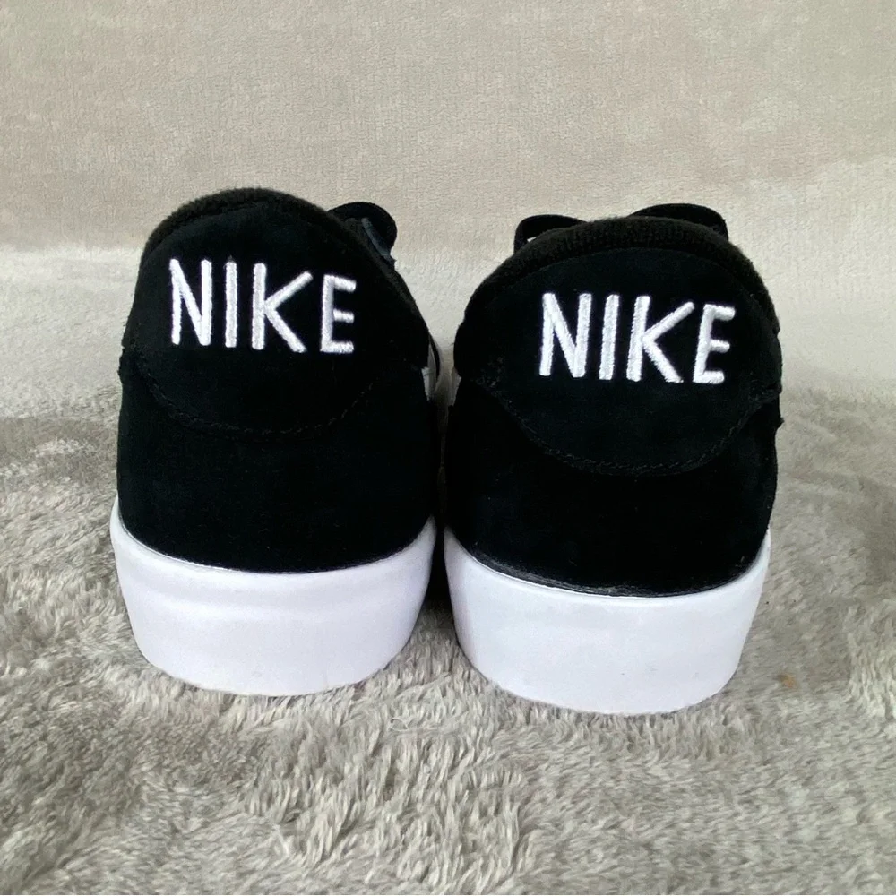 Nike SB Heritage Vulc Mens Sneakers‎ Shoes Size 9 Black White Suede NEW